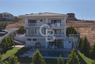 COLDWELL BANKER'den TECDE de SATILIK PREMİUM HAVUZLU VİLLA