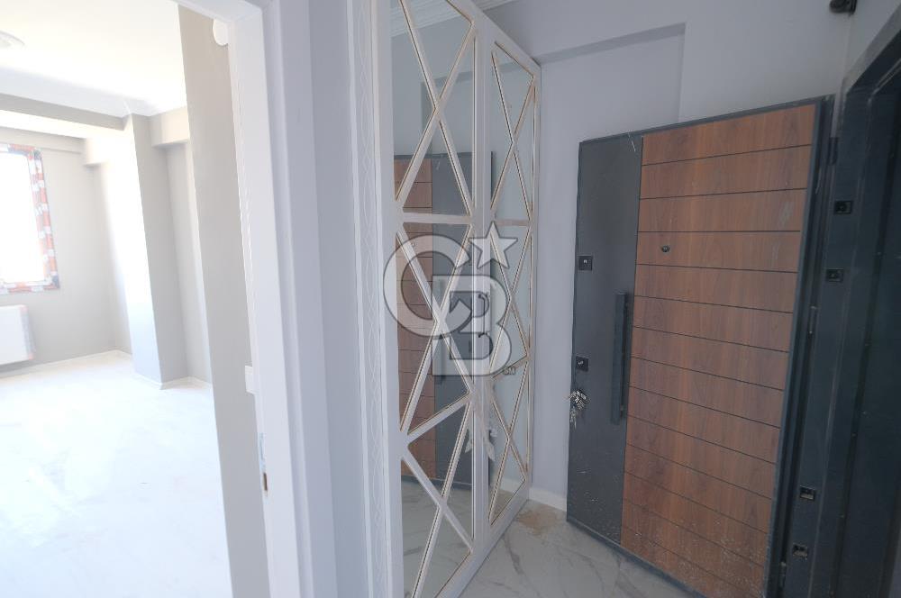                          MENEMEN UĞUR MUMCU DA SATILIK 2+1 DAİRE