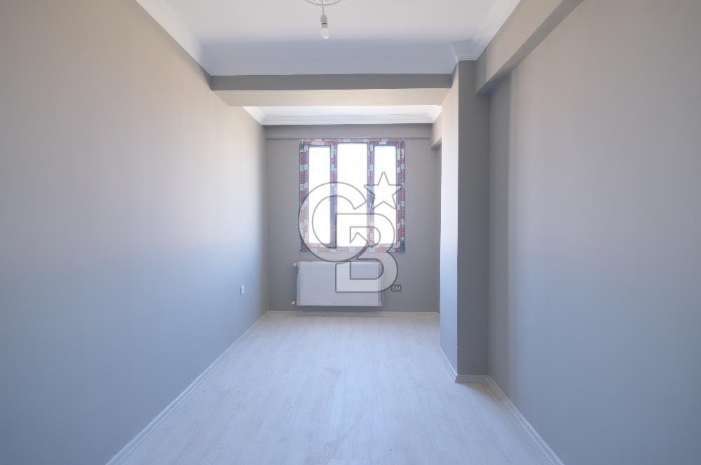                          MENEMEN UĞUR MUMCU DA SATILIK 2+1 DAİRE