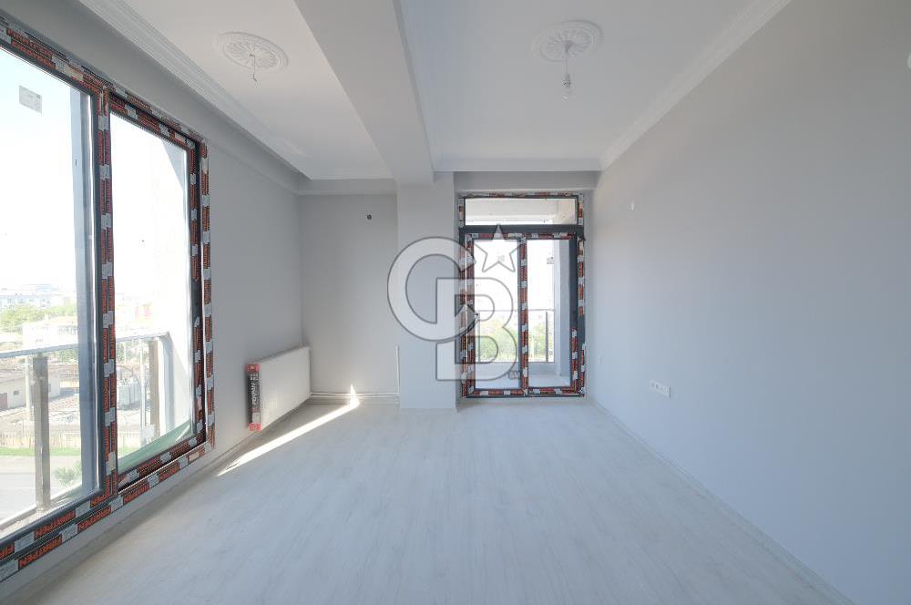                          MENEMEN UĞUR MUMCU DA SATILIK 2+1 DAİRE