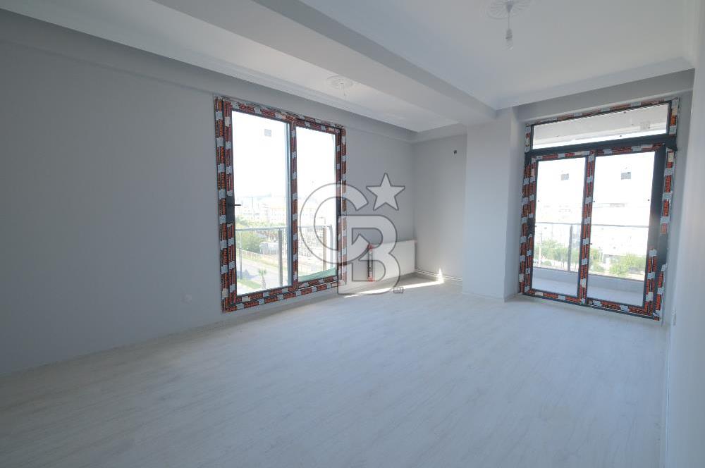                          MENEMEN UĞUR MUMCU DA SATILIK 2+1 DAİRE