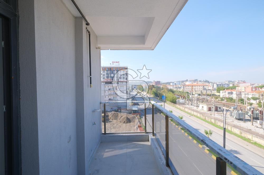                         MENEMEN UĞUR MUMCU DA SATILIK 2+1 DAİRE