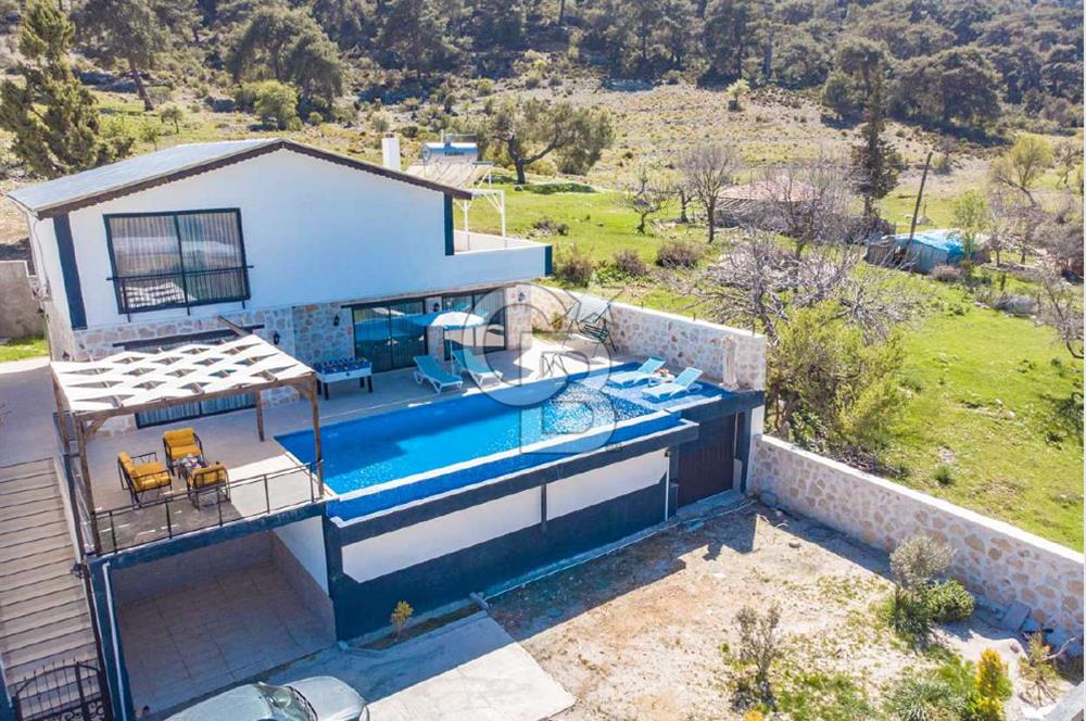 CB GİZDEN KAŞ SARIBELEN MAHALLESİNDE SATILIK İKİ ADET 3+1 VİLLA