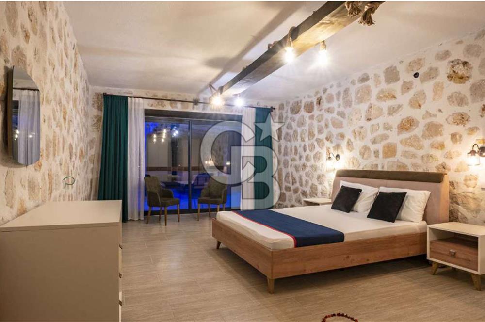 CB GİZDEN KAŞ SARIBELEN MAHALLESİNDE SATILIK İKİ ADET 3+1 VİLLA