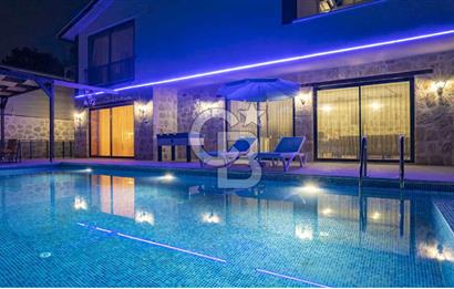 CB GİZDEN KAŞ SARIBELEN MAHALLESİNDE SATILIK İKİ ADET 3+1 VİLLA