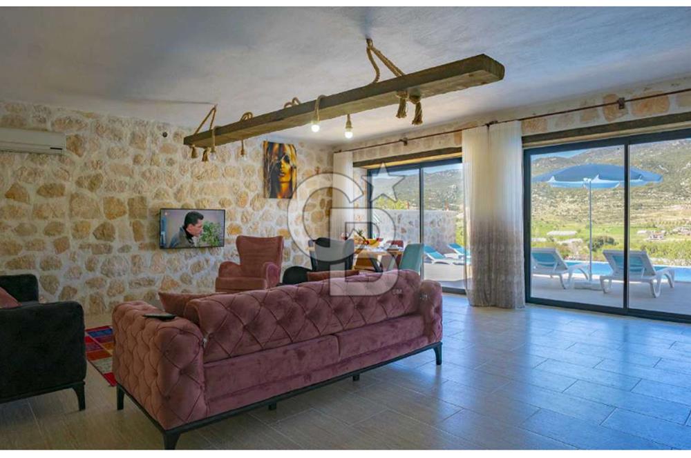 CB GİZDEN KAŞ SARIBELEN MAHALLESİNDE SATILIK İKİ ADET 3+1 VİLLA