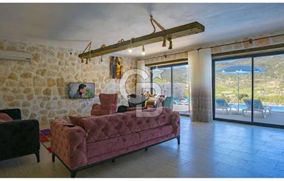 CB GİZDEN KAŞ SARIBELEN MAHALLESİNDE SATILIK İKİ ADET 3+1 VİLLA