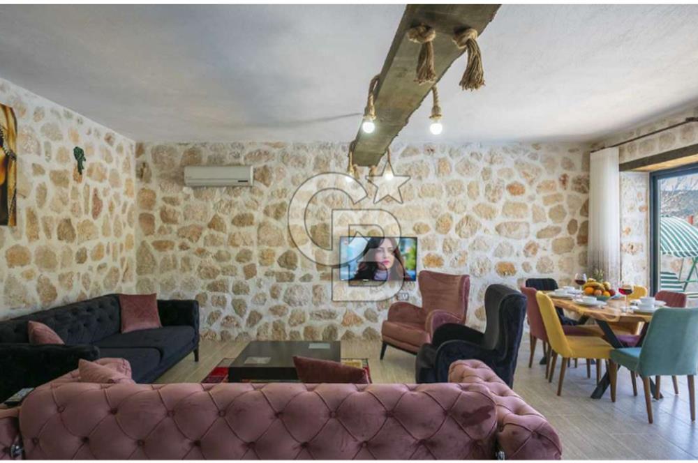 CB GİZDEN KAŞ SARIBELEN MAHALLESİNDE SATILIK İKİ ADET 3+1 VİLLA