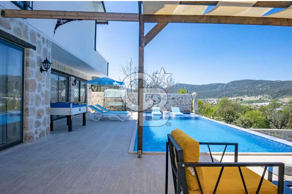 CB GİZDEN KAŞ SARIBELEN MAHALLESİNDE SATILIK İKİ ADET 3+1 VİLLA