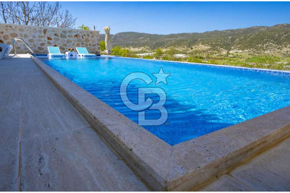 CB GİZDEN KAŞ SARIBELEN MAHALLESİNDE SATILIK İKİ ADET 3+1 VİLLA