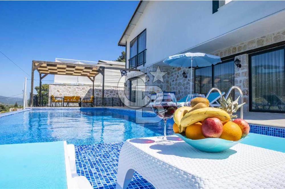 CB GİZDEN KAŞ SARIBELEN MAHALLESİNDE SATILIK İKİ ADET 3+1 VİLLA