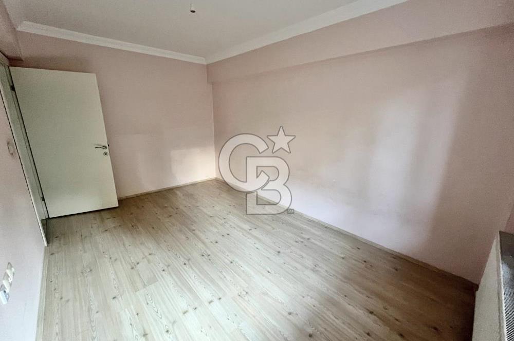 CADDE DİBİ ARA KAT ÖN CEPHE ASANSÖRLÜ 120M2 3+1 DAİRE!!!