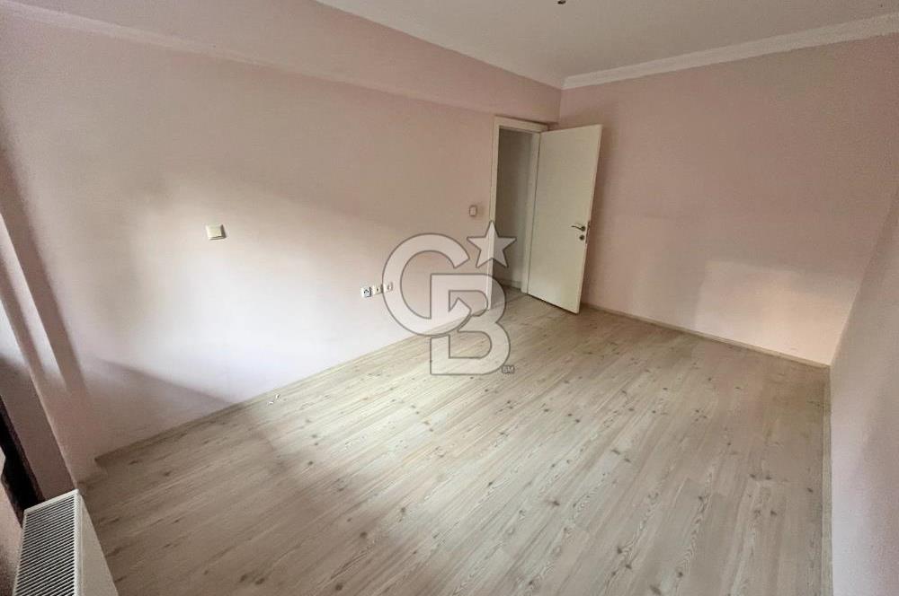CADDE DİBİ ARA KAT ÖN CEPHE ASANSÖRLÜ 120M2 3+1 DAİRE!!!