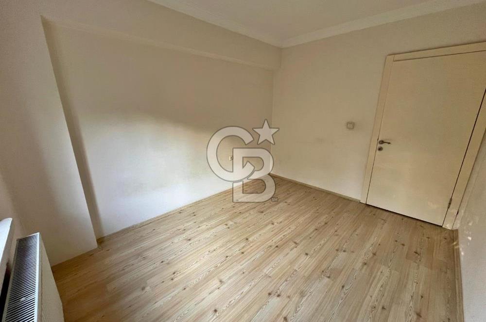 CADDE DİBİ ARA KAT ÖN CEPHE ASANSÖRLÜ 120M2 3+1 DAİRE!!!