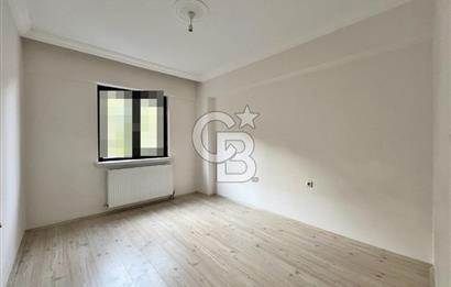 CADDE DİBİ ARA KAT ÖN CEPHE ASANSÖRLÜ 120M2 3+1 DAİRE!!!