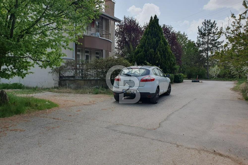 TEK YAPI DA BAĞLAR CADDESİ İNCEK BULVARI YAKINI ARSA