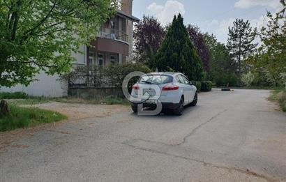 TEK YAPI DA BAĞLAR CADDESİ İNCEK BULVARI YAKINI ARSA