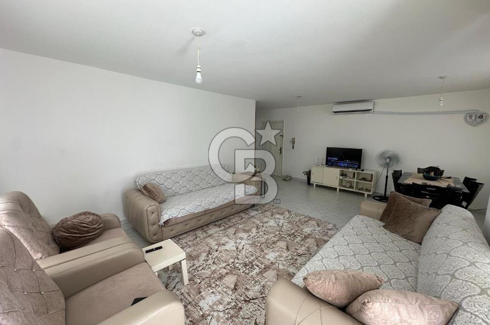 Girne Liman Üzerinde Satılık 3+1 Balkonlu Daire !!!