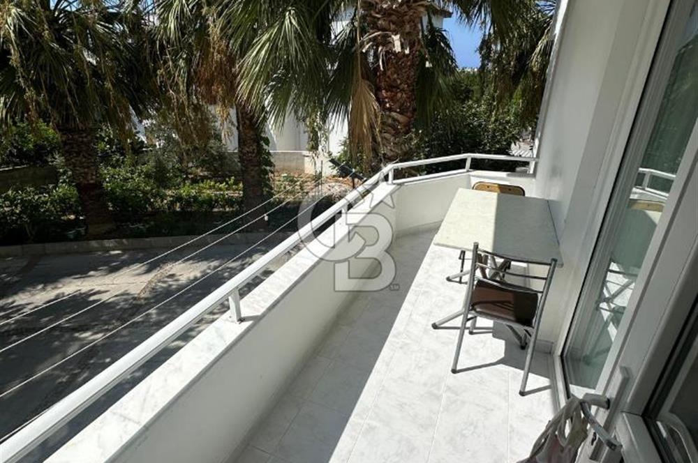 Girne Liman Üzerinde Satılık 3+1 Balkonlu Daire !!!