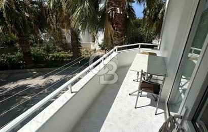 Girne Liman Üzerinde Satılık 3+1 Balkonlu Daire !!!