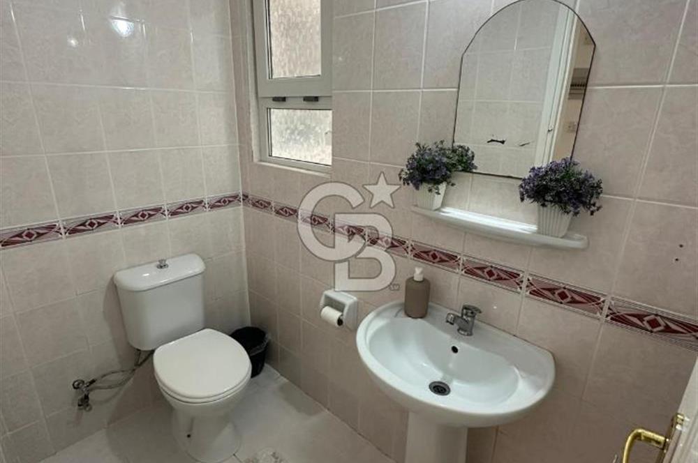 Girne Liman Üzerinde Satılık 3+1 Balkonlu Daire !!!