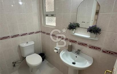 Girne Liman Üzerinde Satılık 3+1 Balkonlu Daire !!!