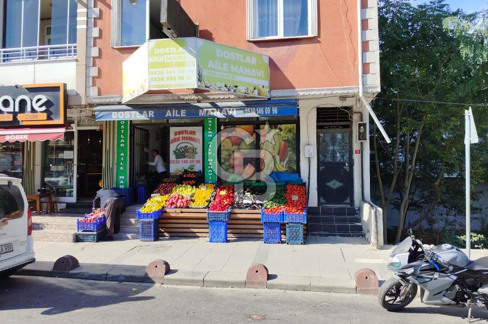 Arnavutköy Merkez Avlu 34 AVM Yakınında Devren Kiralık Manav