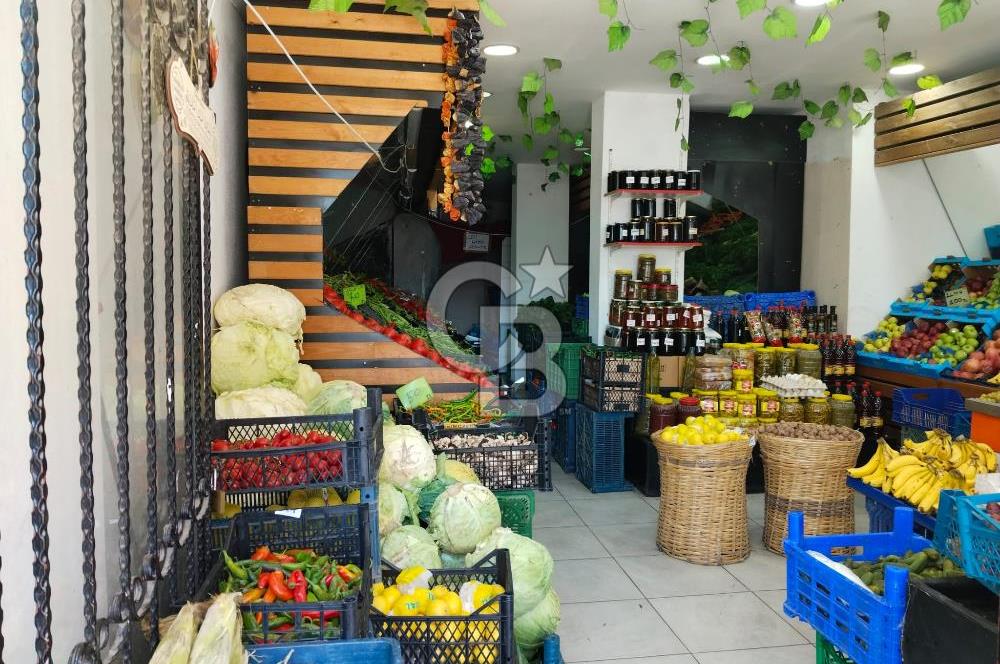 Arnavutköy Merkez Avlu 34 AVM Yakınında Devren Kiralık Manav