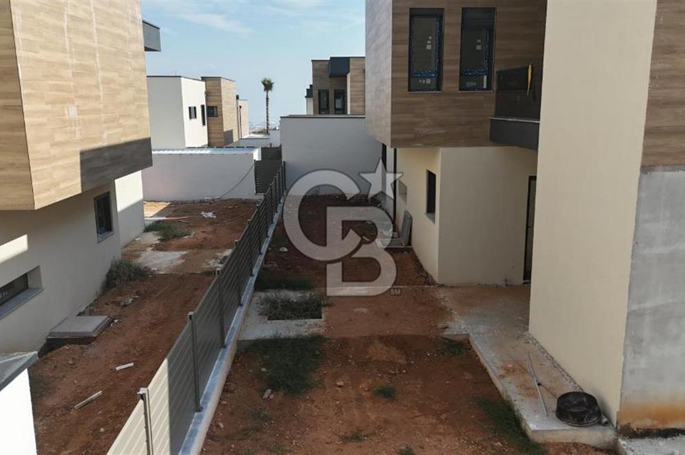 Saruhan Vadi'de Lüks Yaşam 5+1 300 m² Satılık Villa Fırsatı