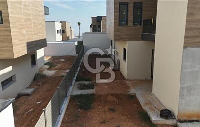 Saruhan Vadi'de Lüks Yaşam 5+1 300 m² Satılık Villa Fırsatı