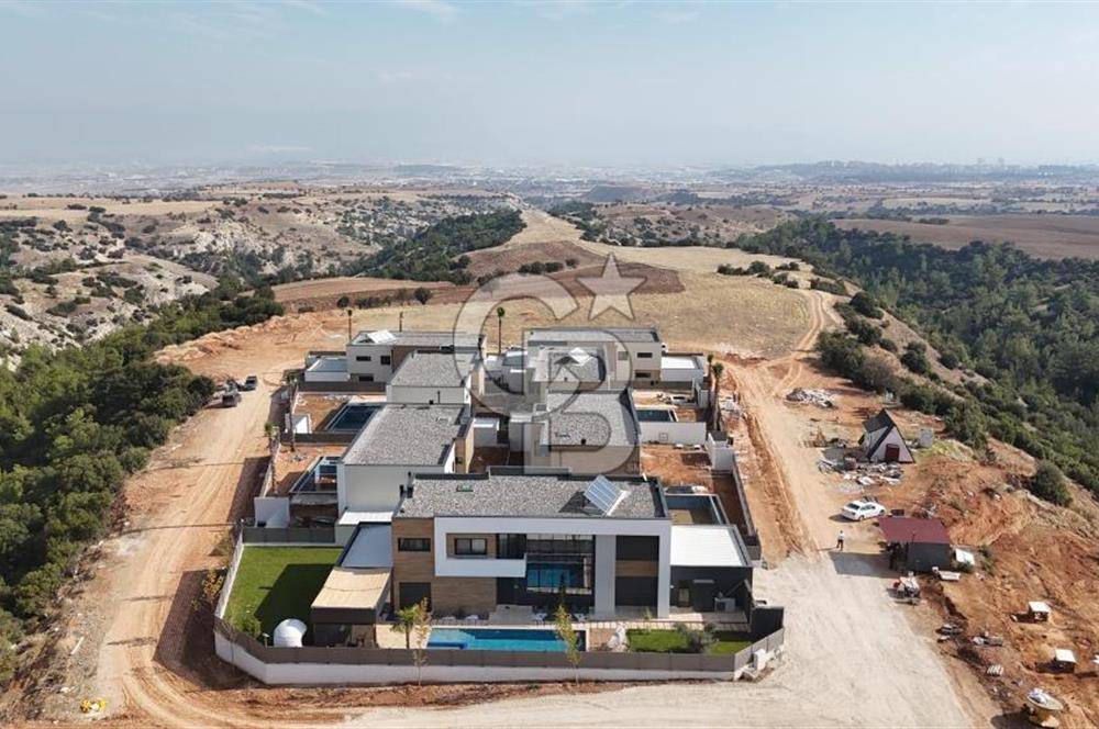 Saruhan Vadi'de Lüks Yaşam 5+1 300 m² Satılık Villa Fırsatı