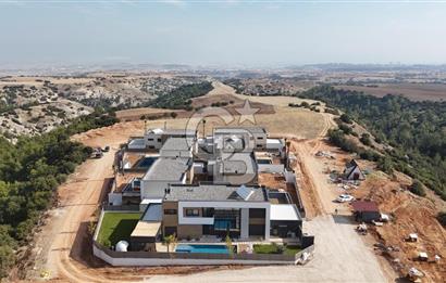 Saruhan Vadi'de Lüks Yaşam 5+1 300 m² Satılık Villa Fırsatı