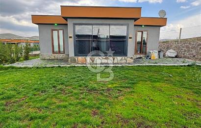DOĞAL YAŞAMIN KEYFİNİ ÇIKARIN: Geniş Bahçeli, Konforlu 2+1 Ev
