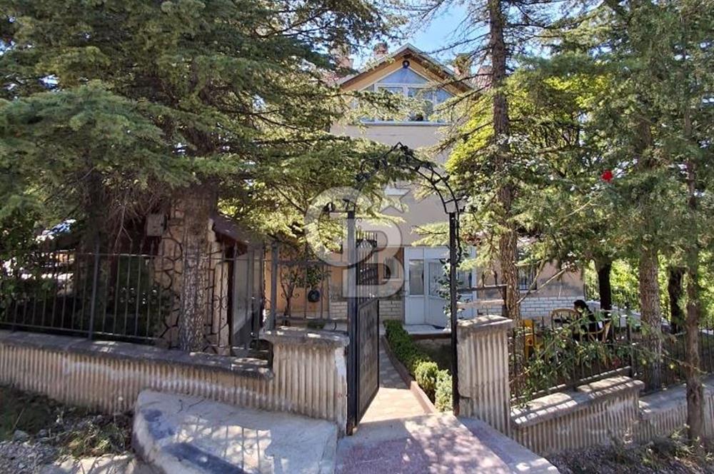 Elmadağ Hasanoğlan Bahçelievler'de Satılık 5+2 Triplex Villa