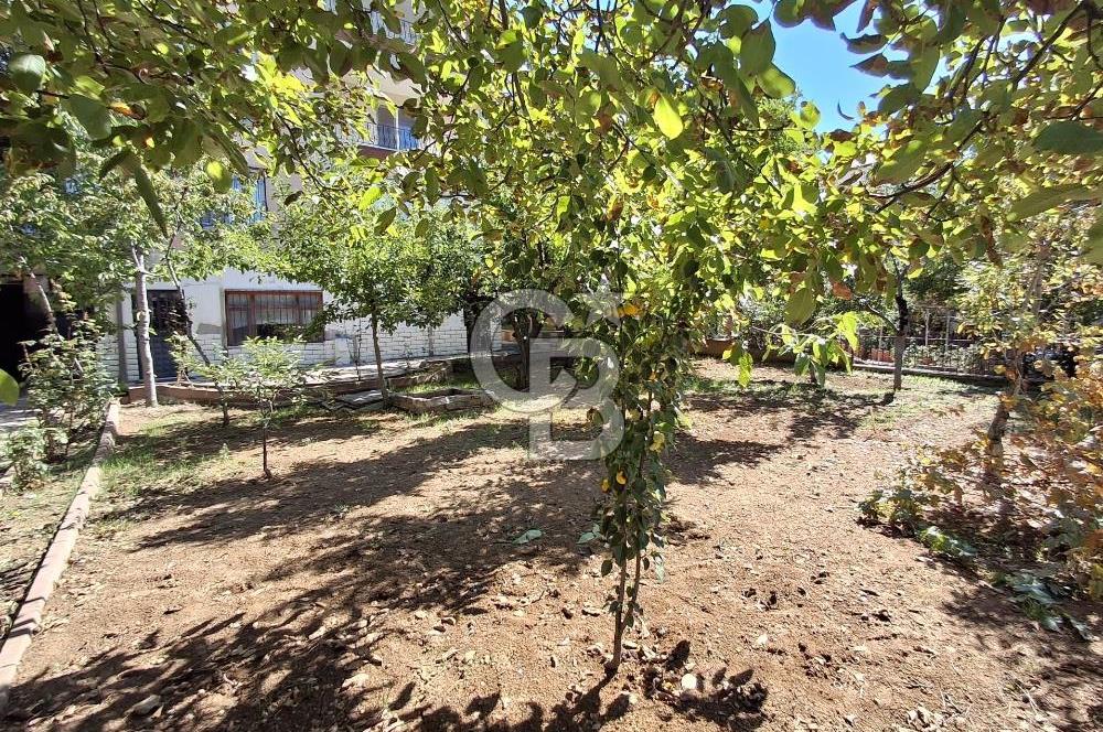 Elmadağ Hasanoğlan Bahçelievler'de Satılık 5+2 Triplex Villa