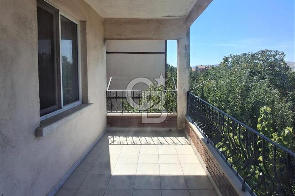 Elmadağ Hasanoğlan Bahçelievler'de Satılık 5+2 Triplex Villa
