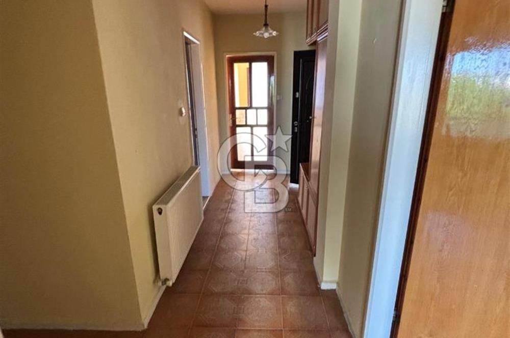 Torbalı Mithat Paşa Caddesi’nde Merkezi Konumda Geniş 3+1 Daire