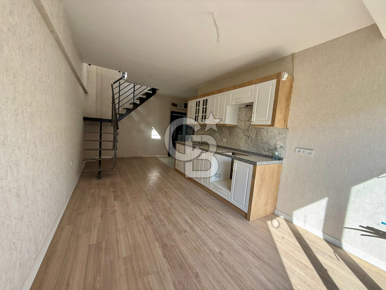 İNCEK'TE SIFIR İSKANLI OTURUMA HAZIR YERDEN ISITMA 2+1 DUBLEX