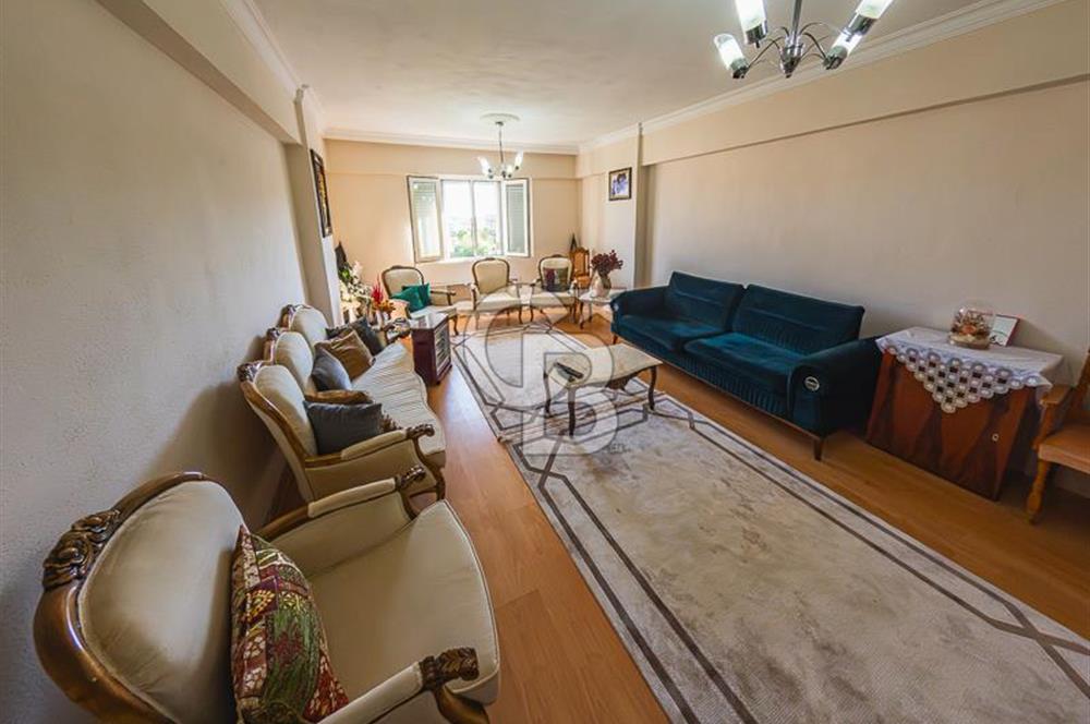 CB ARDENDEN ANTALYA DEMRE ÇARŞI MERKEZDE SATILIK 3+1 DAİRE