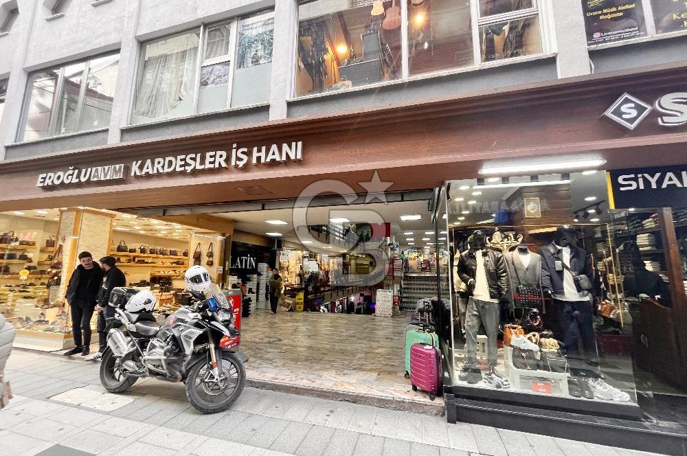  KARDEŞLER PASAJI'NDA DEVREN KİRALIK DÜKKAN FIRSATI