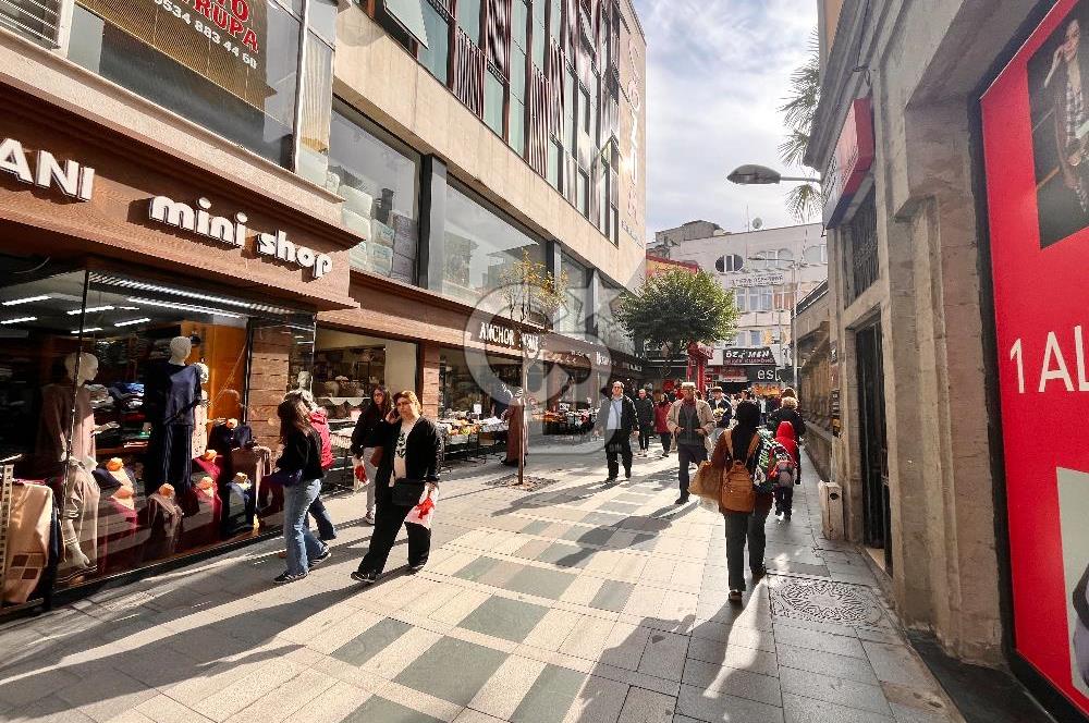  KARDEŞLER PASAJI'NDA DEVREN KİRALIK DÜKKAN FIRSATI