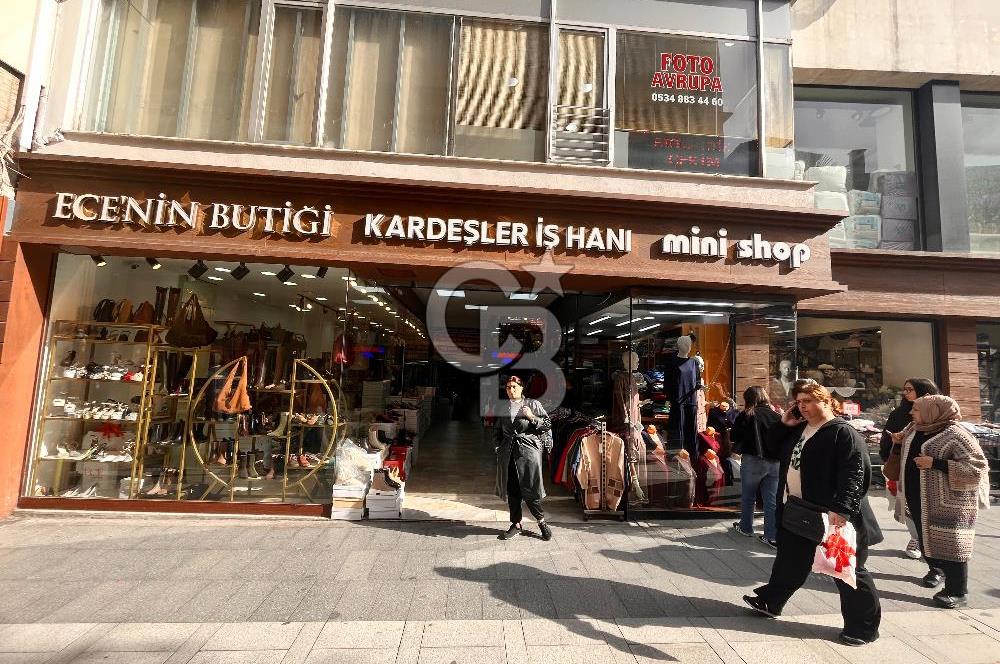  KARDEŞLER PASAJI'NDA DEVREN KİRALIK DÜKKAN FIRSATI