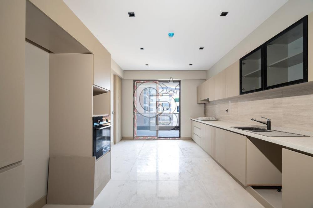 CB BLACK'TEN KONFOR BALAT'TA 4+1 ARAKAT SATILIK DAİRE
