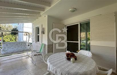 Ayvalık Sahilkent Site İçerisinde Denize Sıfır Bahçeli Villa