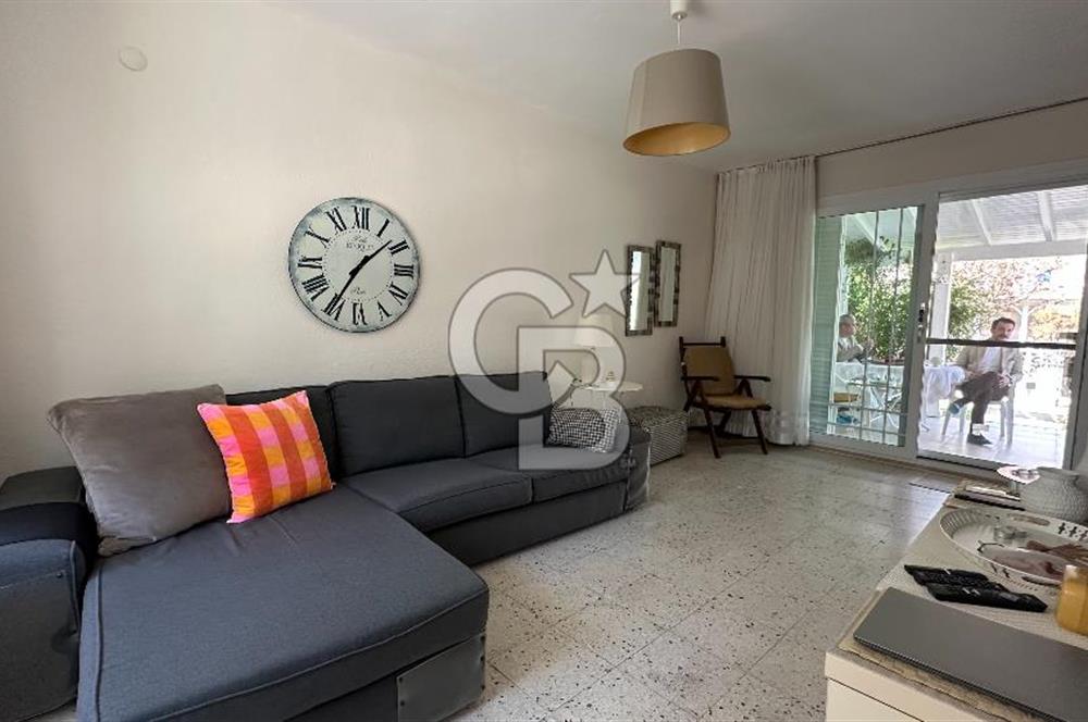 Ayvalık Sahilkent Site İçerisinde Denize Sıfır Bahçeli Villa