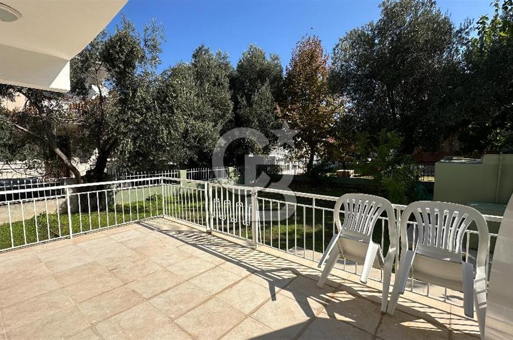 Ayvalık Sahilkent Site İçerisinde Denize Sıfır Bahçeli Villa