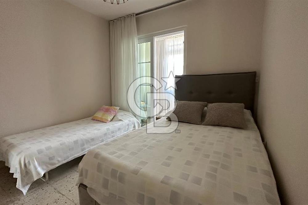 Ayvalık Sahilkent Site İçerisinde Denize Sıfır Bahçeli Villa