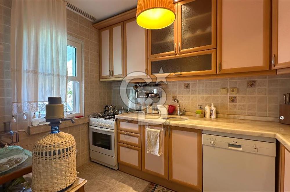 Ayvalık Sahilkent Site İçerisinde Denize Sıfır Bahçeli Villa