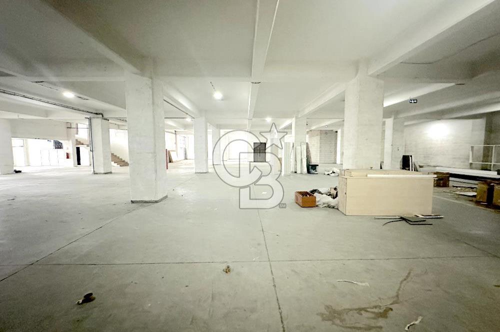 Beylikdüzü OSB Kiralık Fabrika Depo Yüksek Girişli 1.830m2