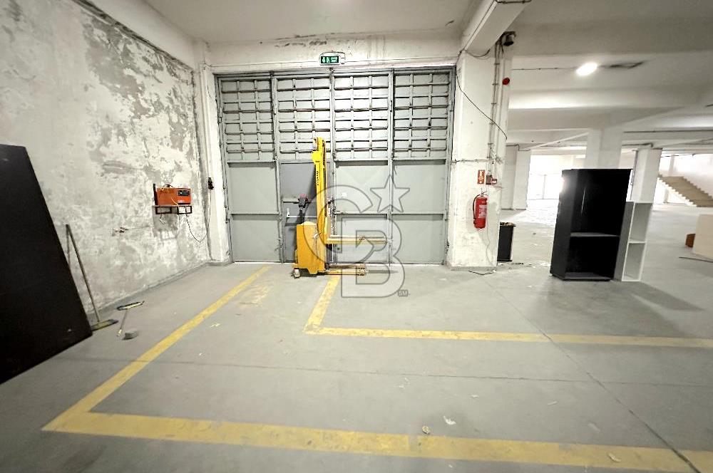Beylikdüzü OSB Kiralık Fabrika Depo Yüksek Girişli 1.830m2